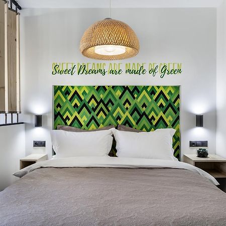 The Athenians Modern Apartments Bagian luar foto