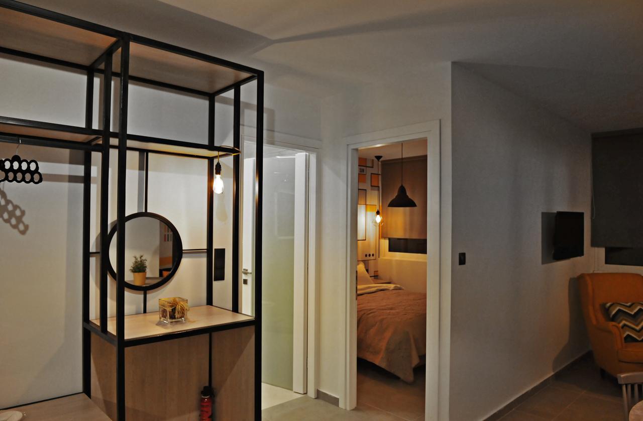 The Athenians Modern Apartments Bagian luar foto
