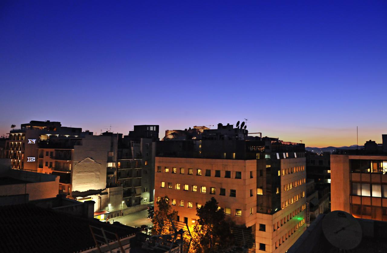 The Athenians Modern Apartments Bagian luar foto