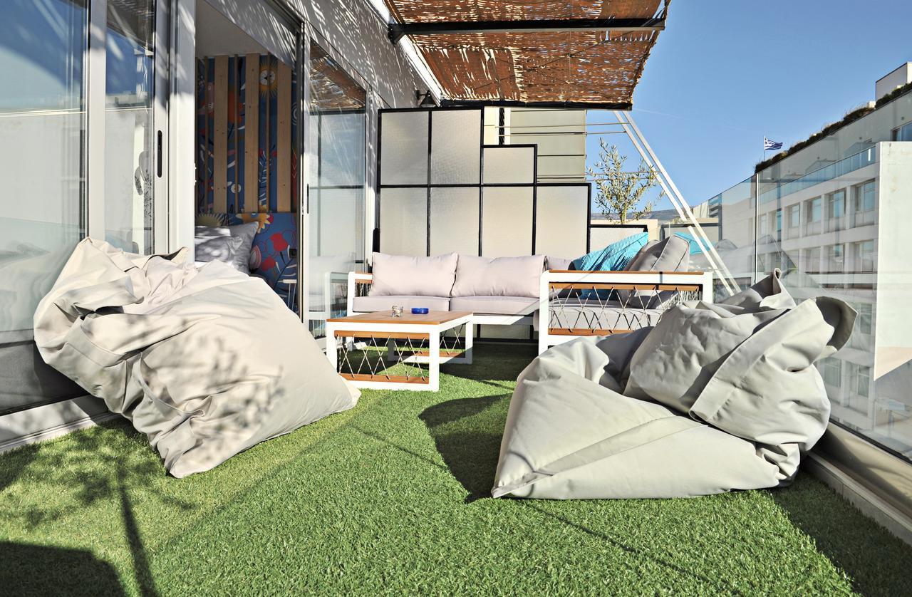 The Athenians Modern Apartments Bagian luar foto