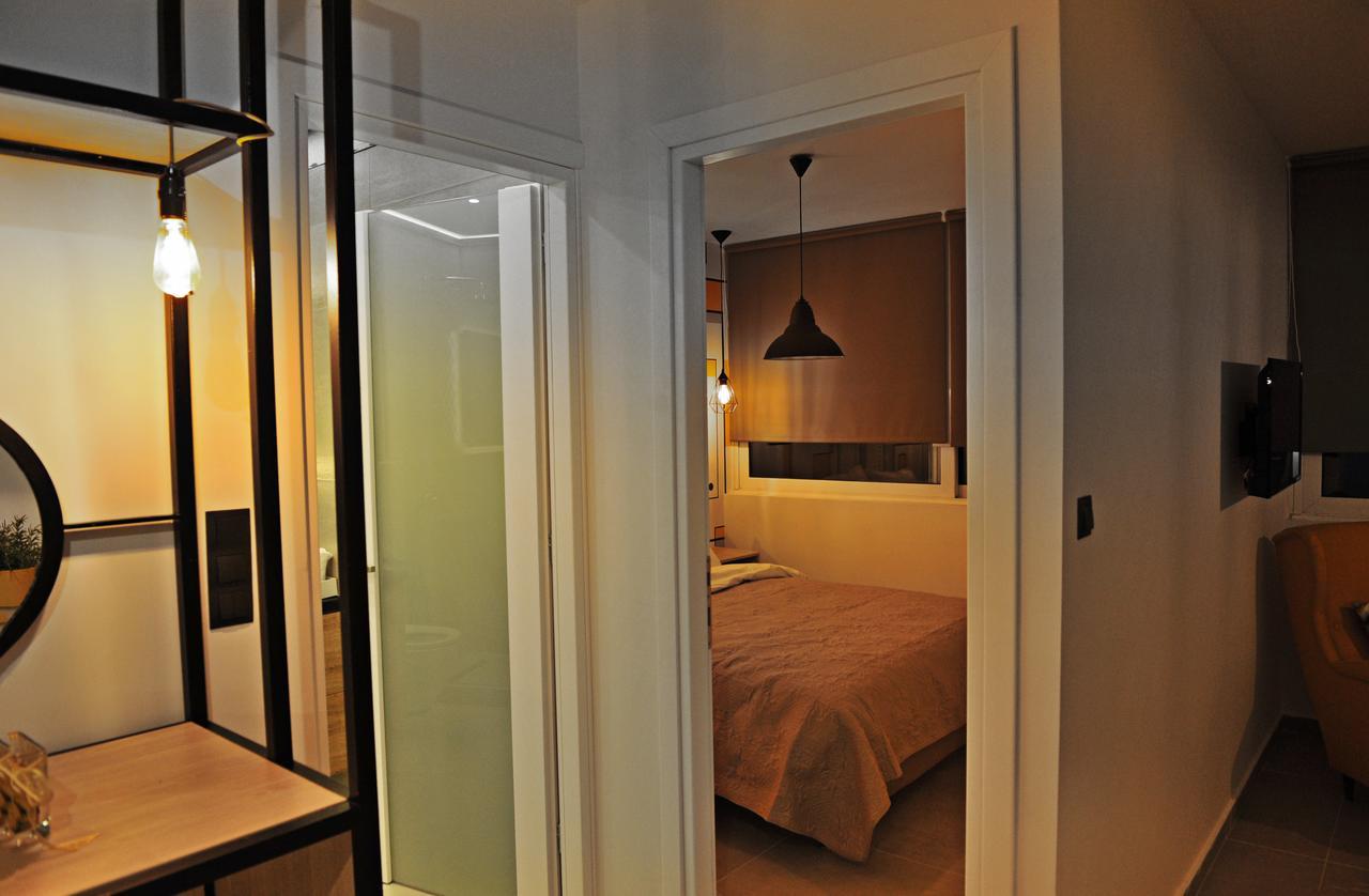 The Athenians Modern Apartments Bagian luar foto