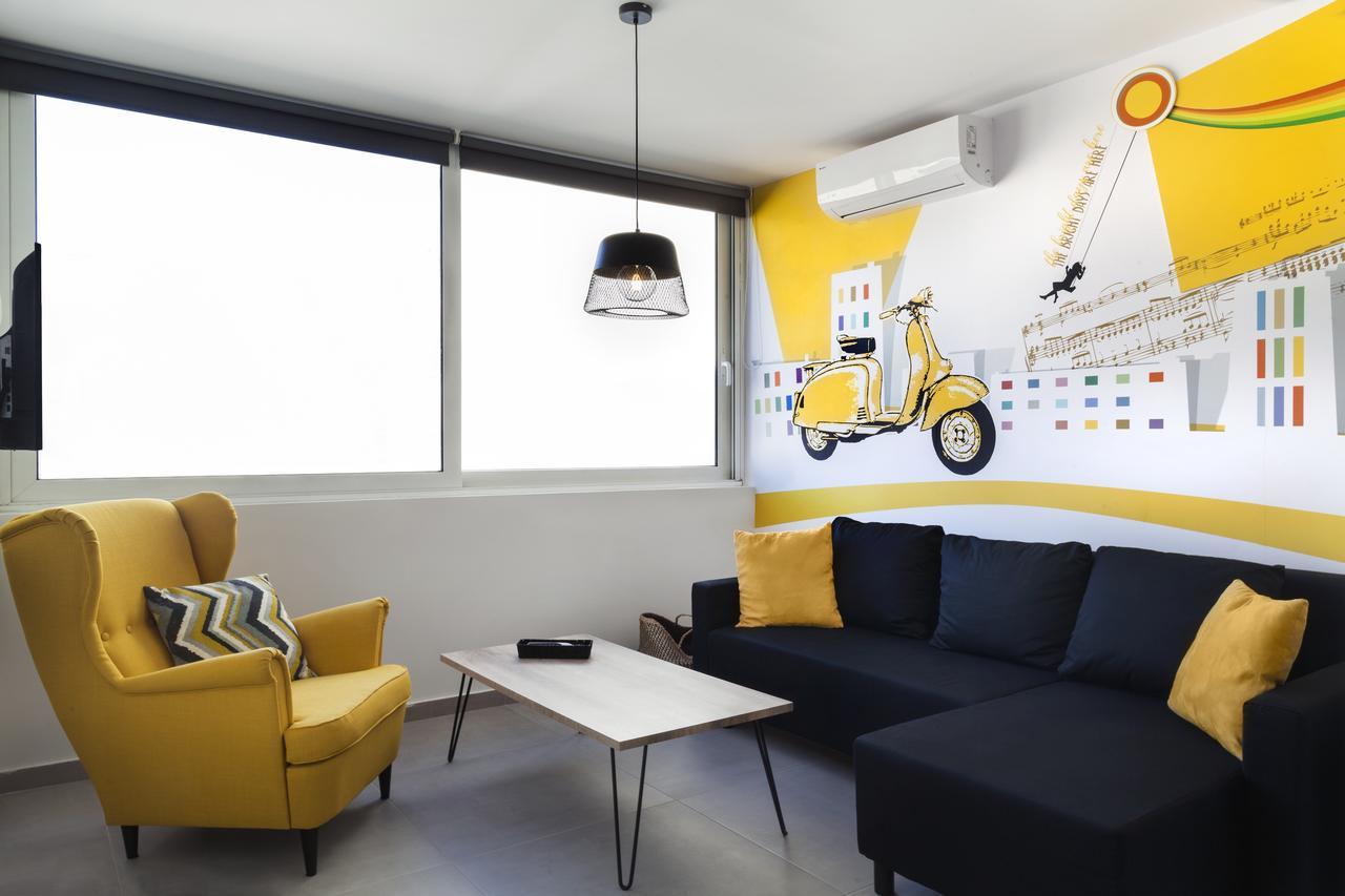 The Athenians Modern Apartments Bagian luar foto