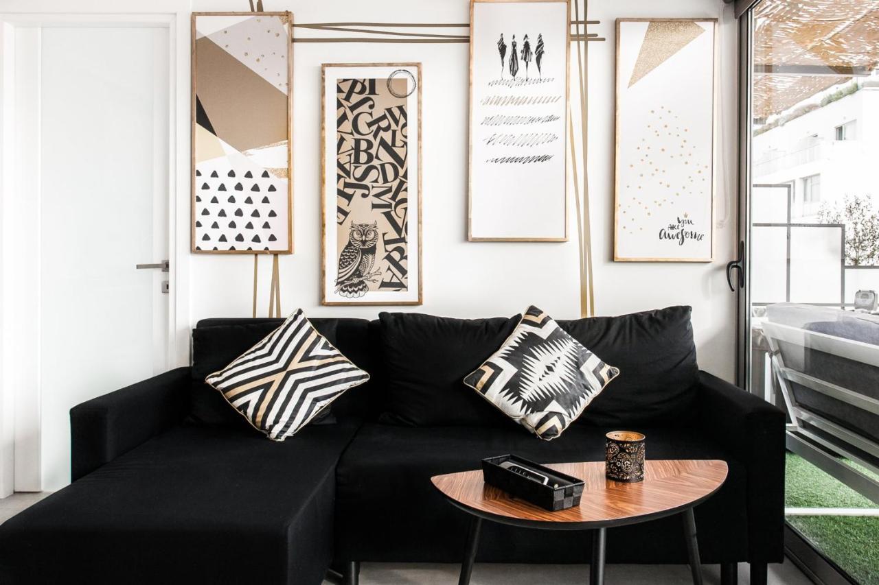 The Athenians Modern Apartments Bagian luar foto
